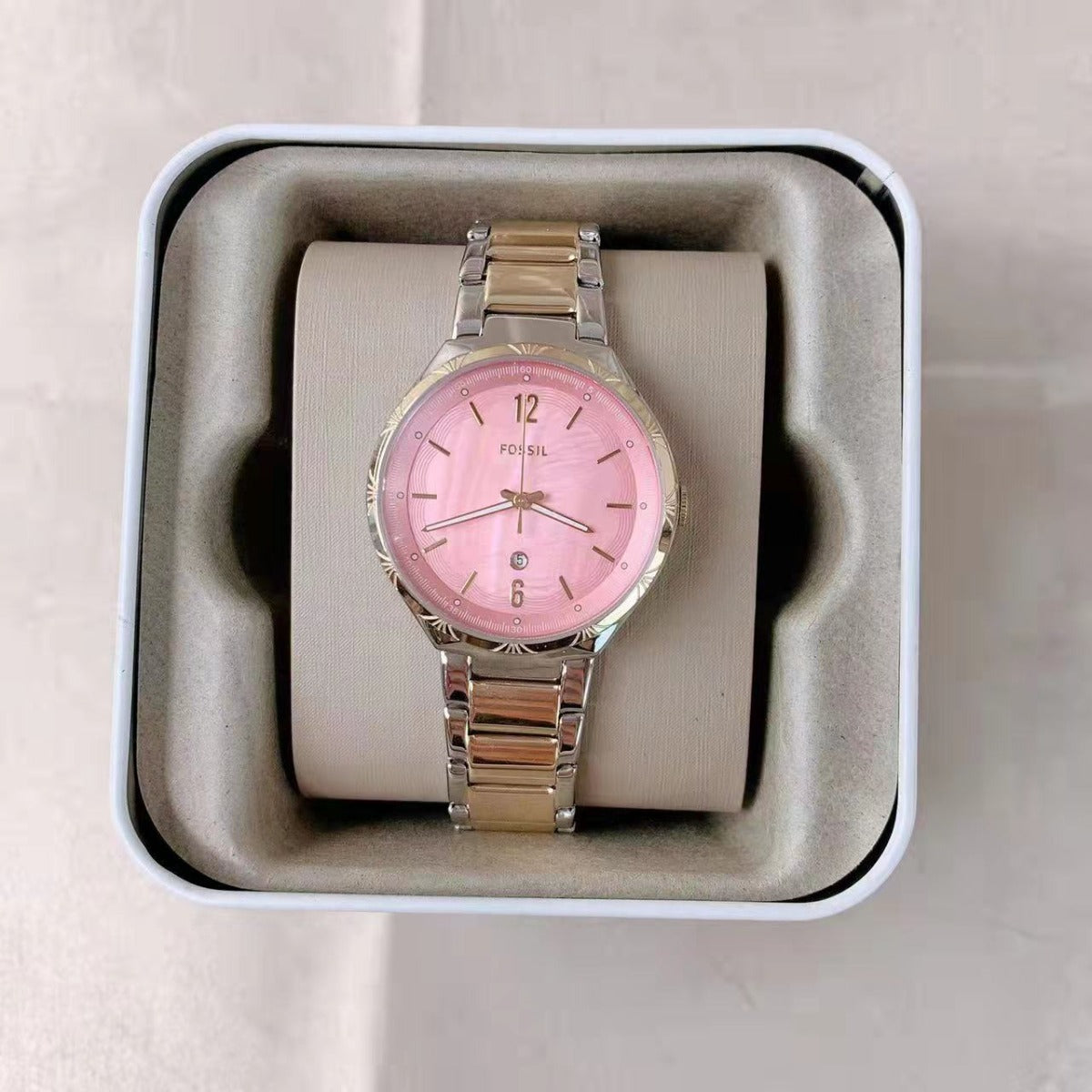 Fossil BQ3786 Ashtyn Three-Hand Date Two-Tone Stainless Steel Watch Fossil BQ3786 Ashtyn Three-Hand Date Two-Tone Stainless Steel Watch